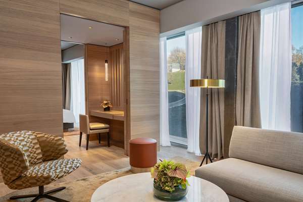 HYATT REGENCY ZURICH AIRPORT - Photo 34
