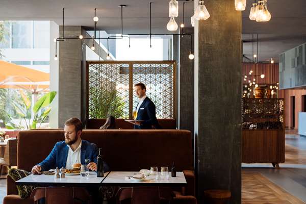 HYATT REGENCY ZURICH AIRPORT - Photo 44