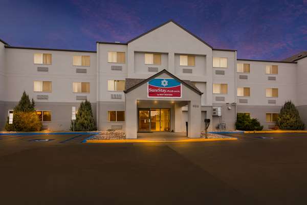 Exterior view - SureStay Plus Hotel by Best Western Minot