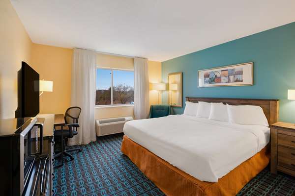  - SureStay Plus Hotel by Best Western Minot