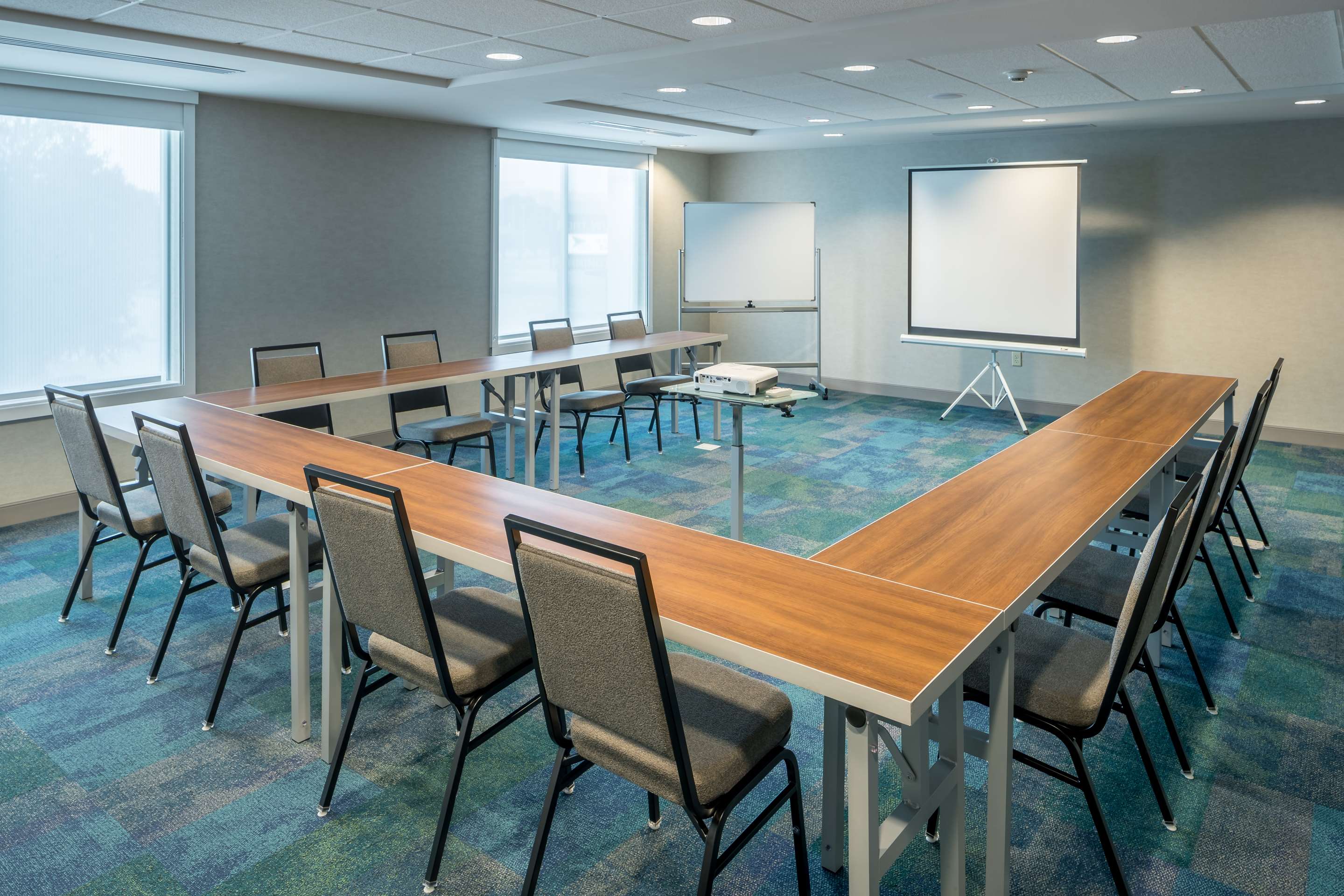 Meeting Room | Home2 Suites by Hilton Fort Worth Cultural District