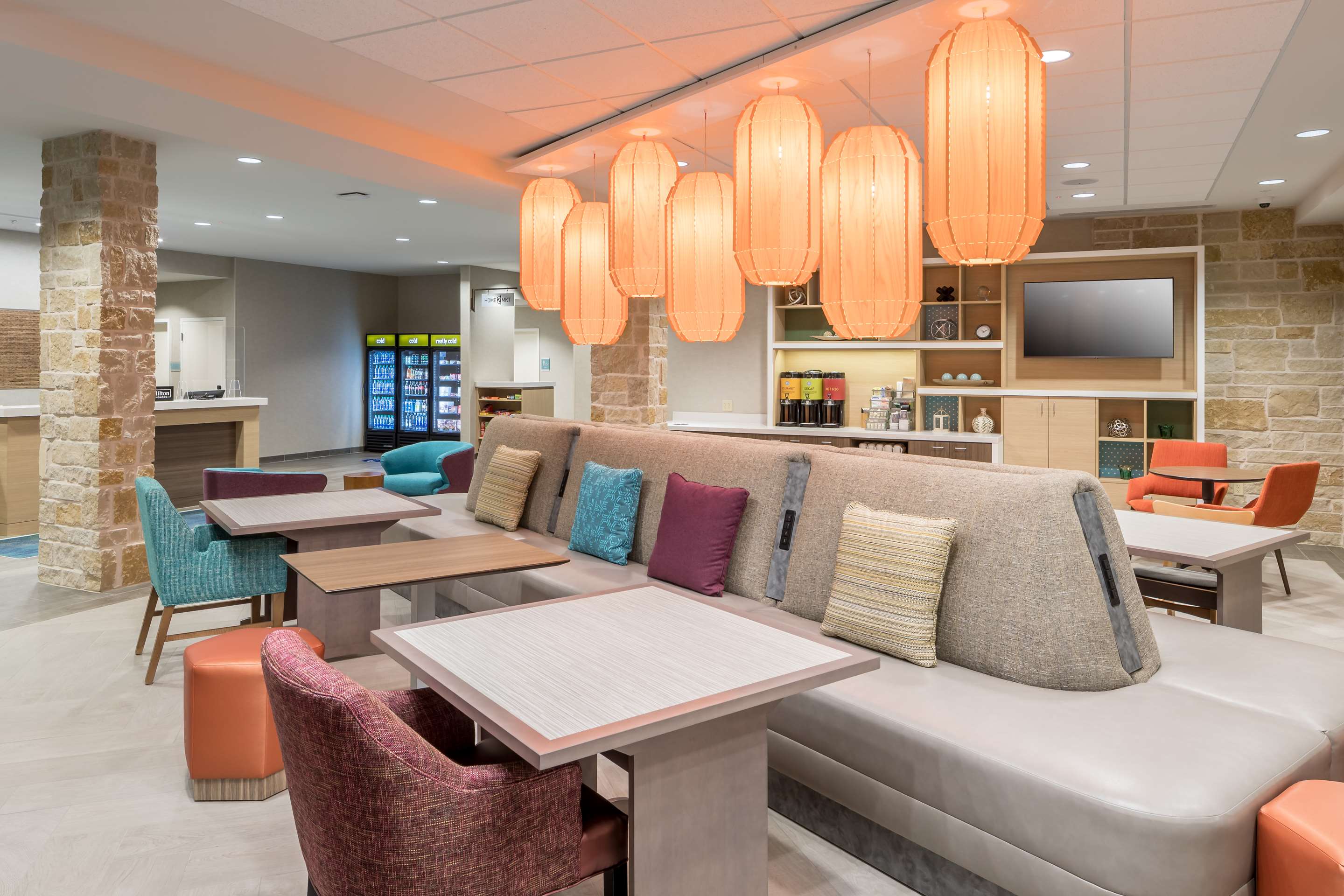 Lobby | Home2 Suites by Hilton Fort Worth Cultural District