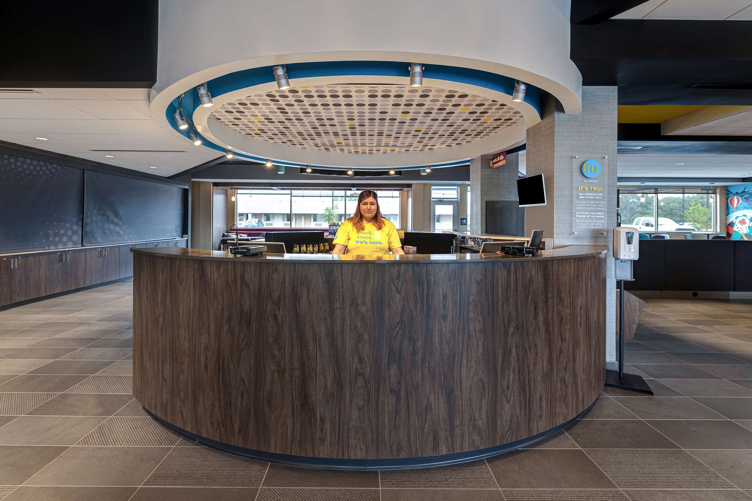 Reception | Tru by Hilton Grantville, PA