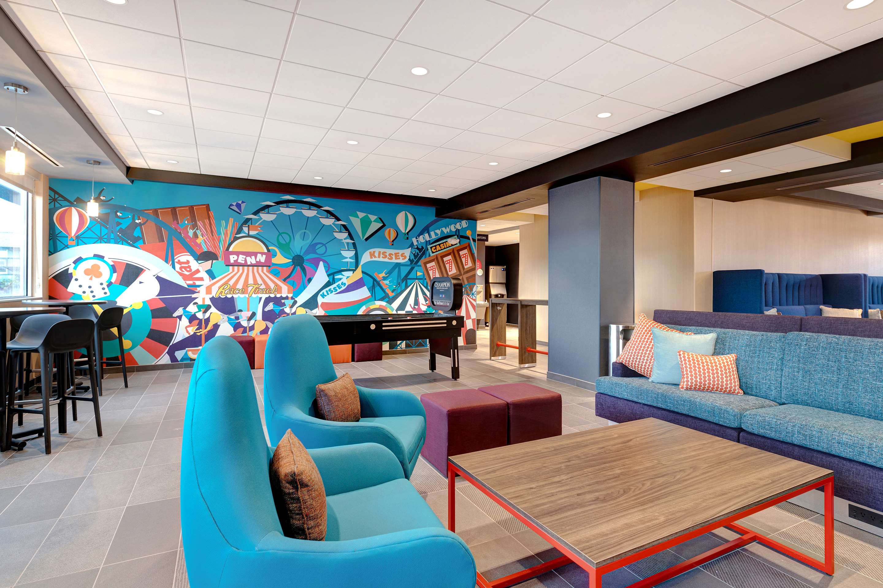 Lobby | Tru by Hilton Grantville, PA