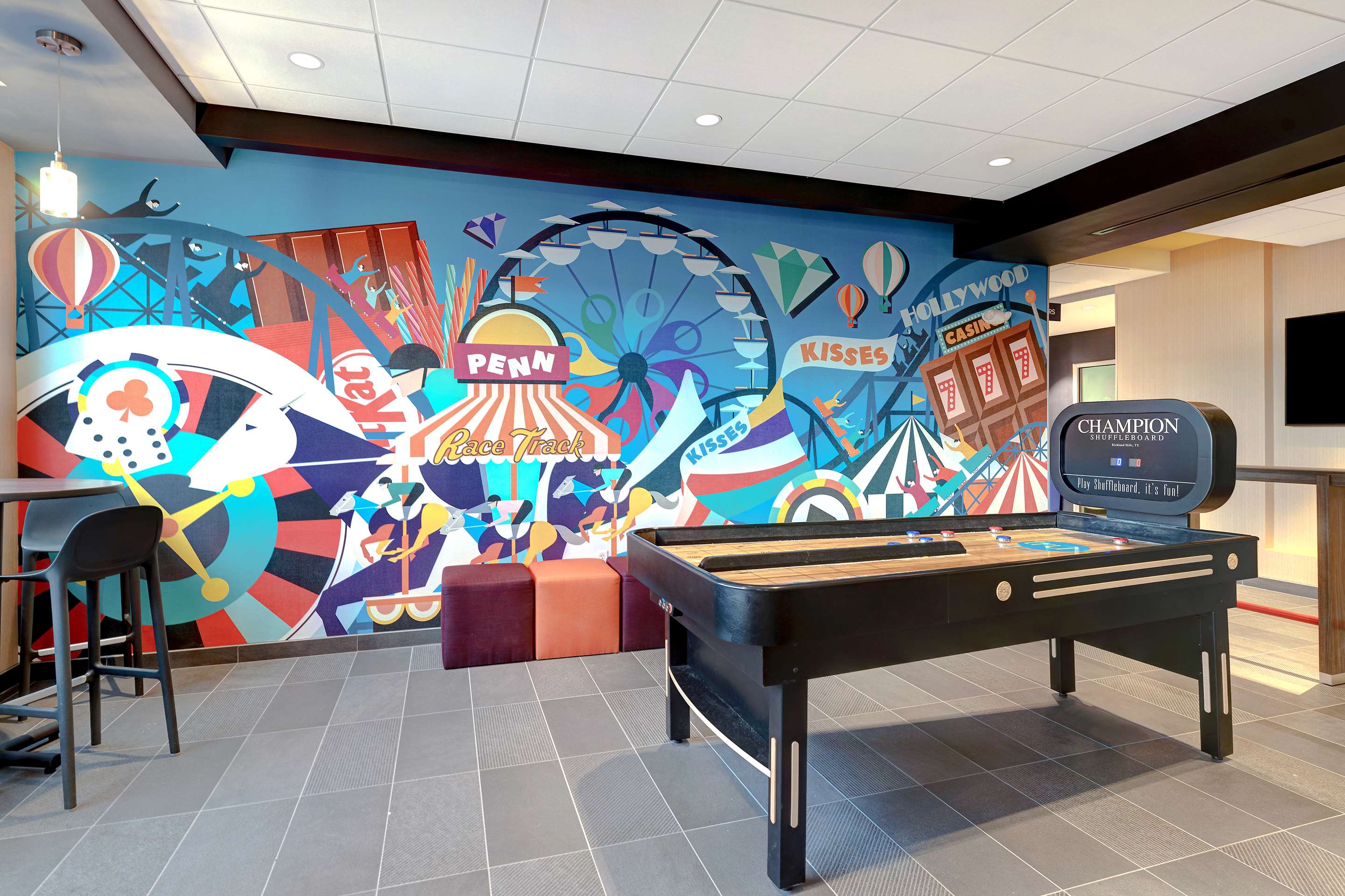 Lobby | Tru by Hilton Grantville, PA