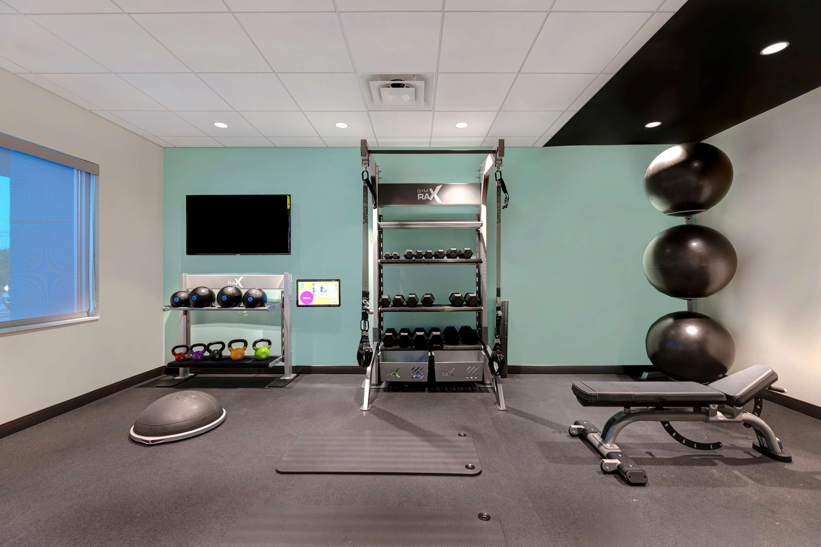 Health club fitness center gym | Tru by Hilton Grantville, PA