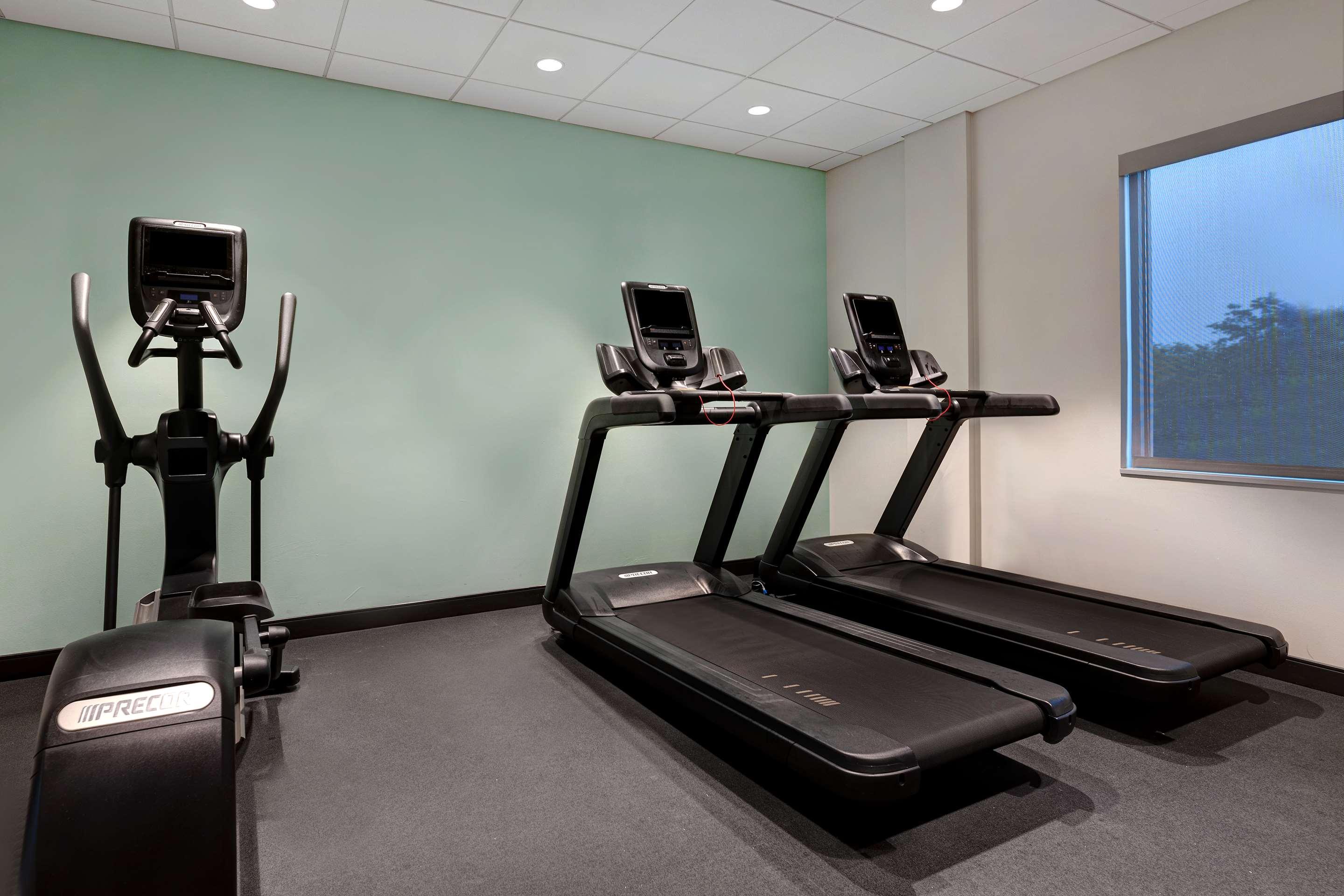 Health club fitness center gym | Tru by Hilton Grantville, PA