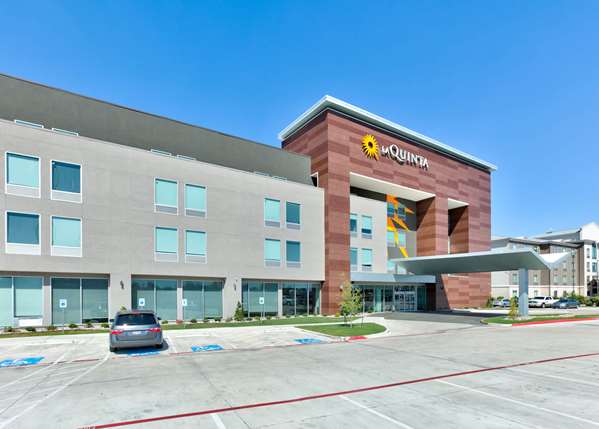 Exterior view - La Quinta Inn & Suites Dallas - I-30, Exit 52