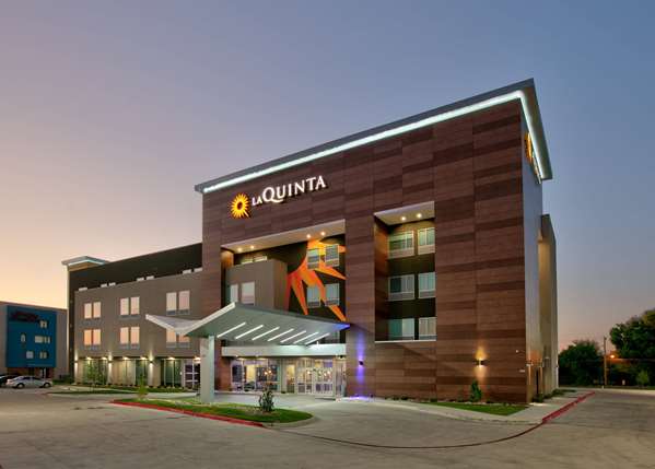 Exterior view - La Quinta Inn & Suites Dallas - I-30, Exit 52