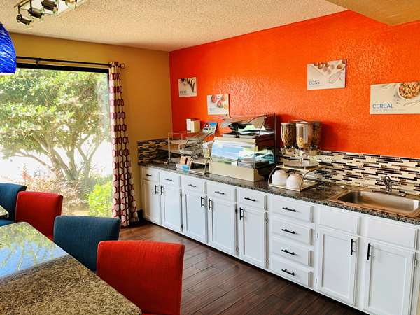 Amenities - SureStay Hotel by Best Western Meridian - I-20 & I-59, Exit 154