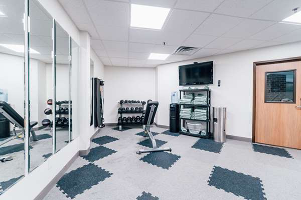Fitness/ Exercise Room - Best Western Plus Executive Residency Waterloo