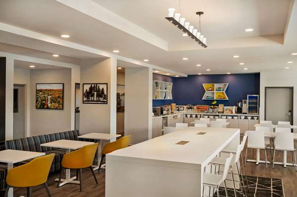  - Microtel Inn & Suites by Wyndham Aurora