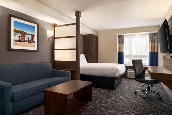 Suite - Microtel Inn & Suites by Wyndham Aurora