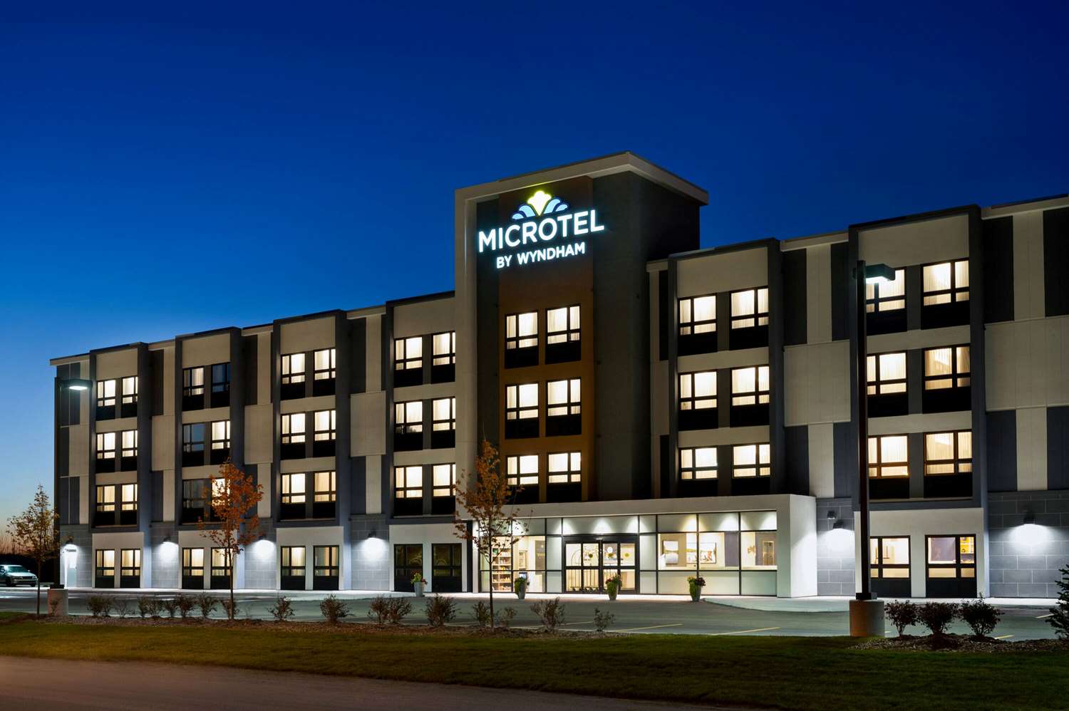 Microtel Inn & Suites by Wyndham Aurora, ON - See Discounts