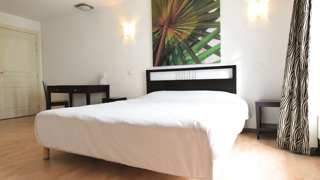 RESIDHOTEL MULHOUSE CENTRE-guestroom-Guest Room,On-Site.jpg