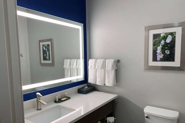  - La Quinta Inn & Suites Tifton - I-75, Exit 62