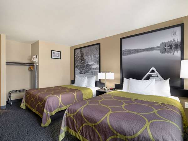  - Super 8 Hotel Moosonee