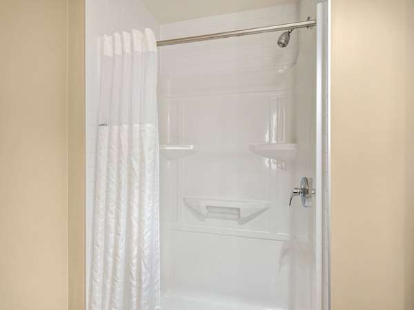  - Super 8 Hotel Moosonee