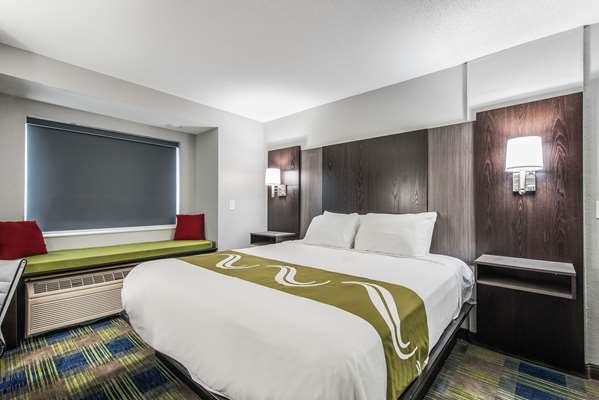 Suite - Quality Inn Owatonna - I-35, Exit 41