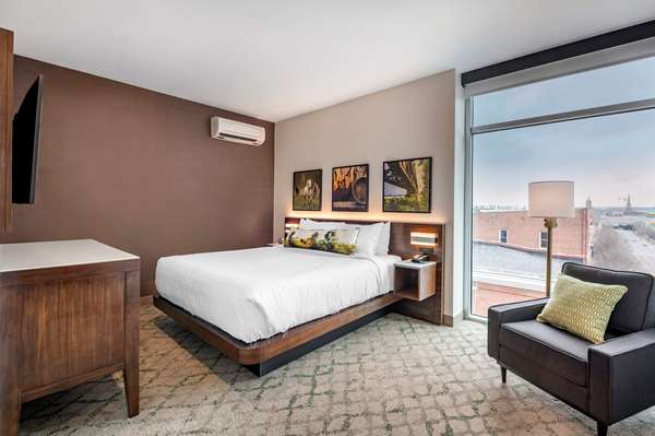 Suite - Cambria Hotel Downtown Louisville - I-65, Exit 136C