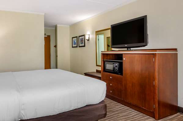  - Comfort Inn Civic Center Roanoke - I-581, Exit 4
