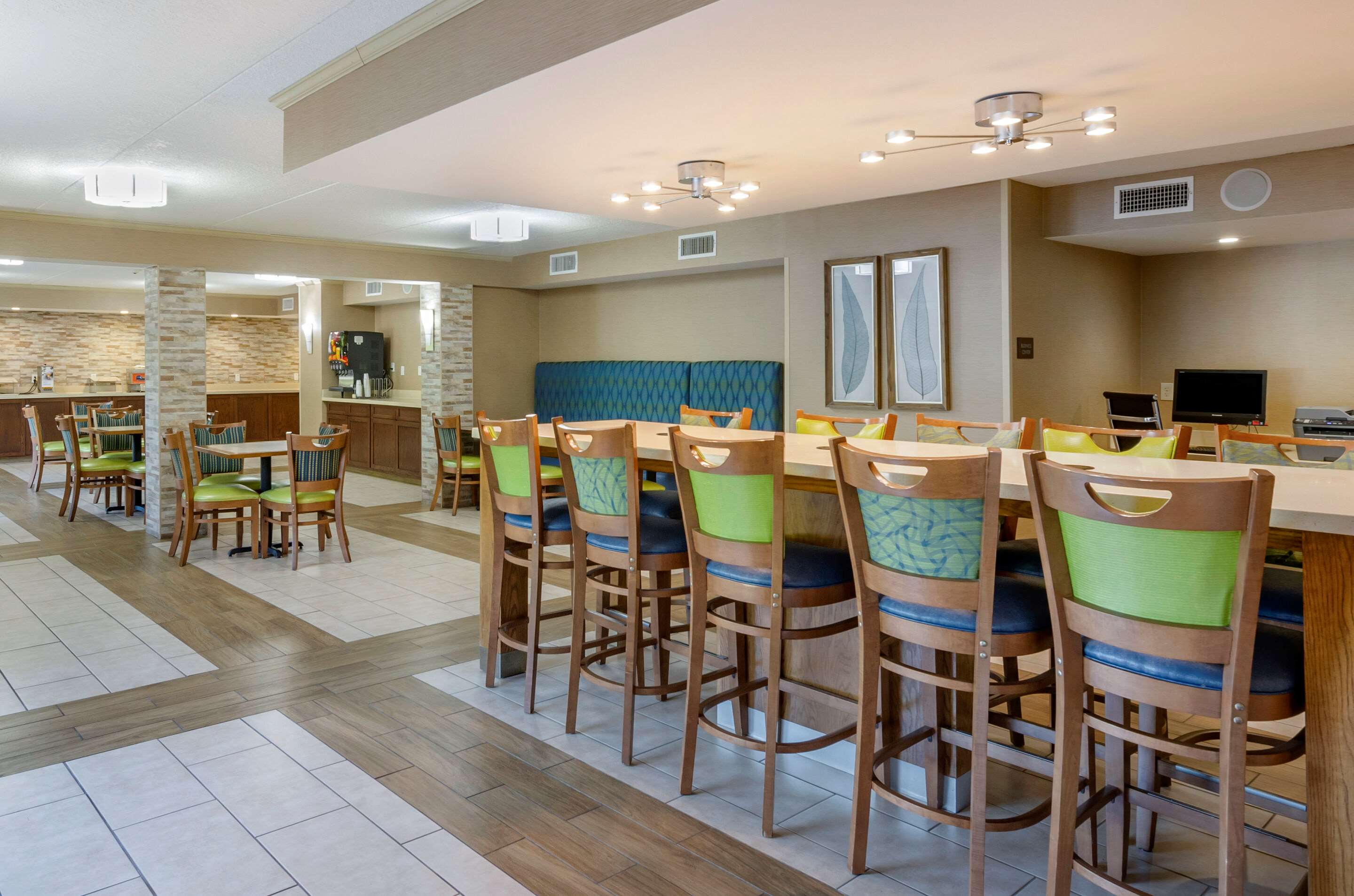 Breakfast area