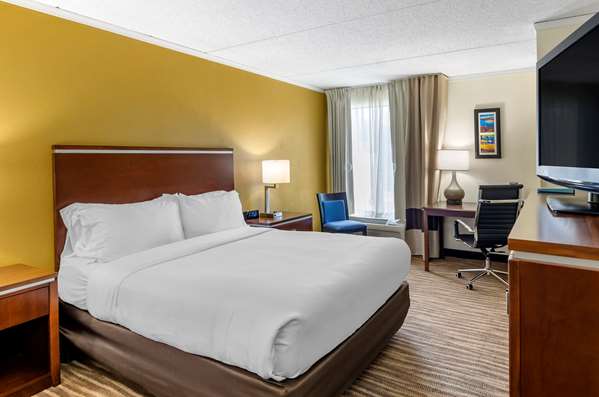  - Comfort Inn Civic Center Roanoke - I-581, Exit 4