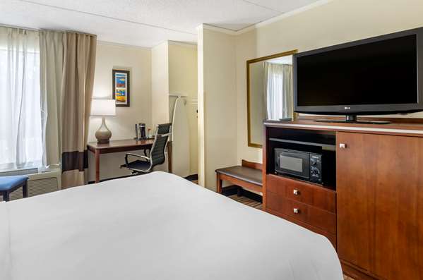  - Comfort Inn Civic Center Roanoke - I-581, Exit 4