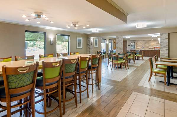 Amenities - Comfort Inn Civic Center Roanoke - I-581, Exit 4