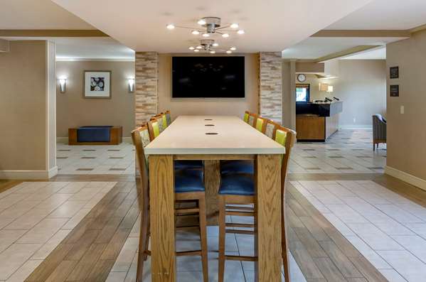 Amenities - Comfort Inn Civic Center Roanoke - I-581, Exit 4