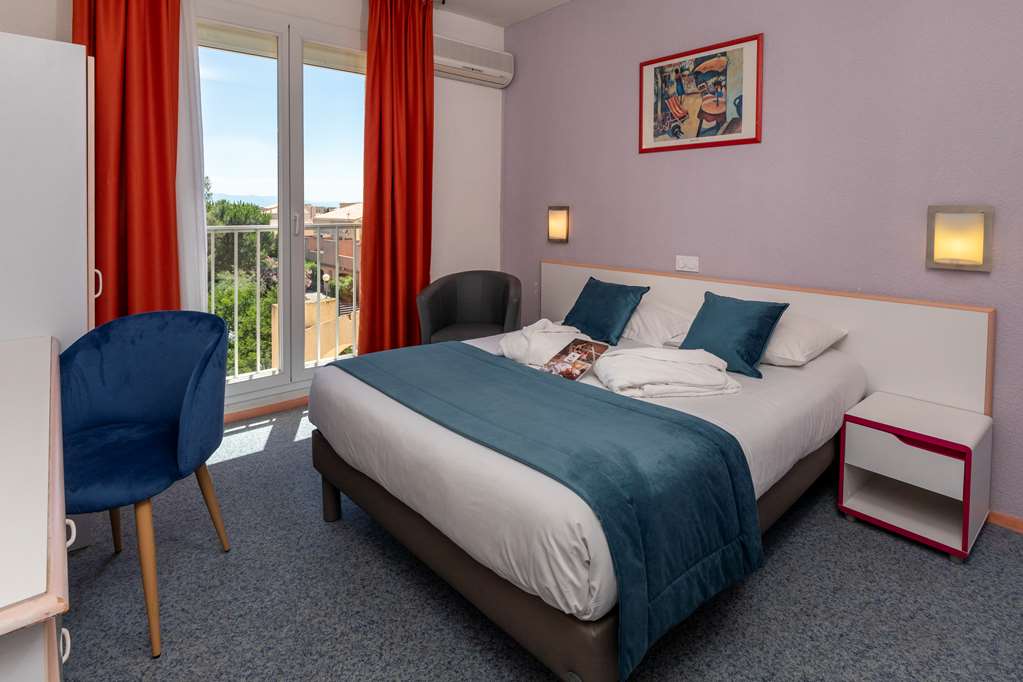 THE ORIGINALS CITY RELAXOTEL-guestroom-Guest Room,On-Site.jpg