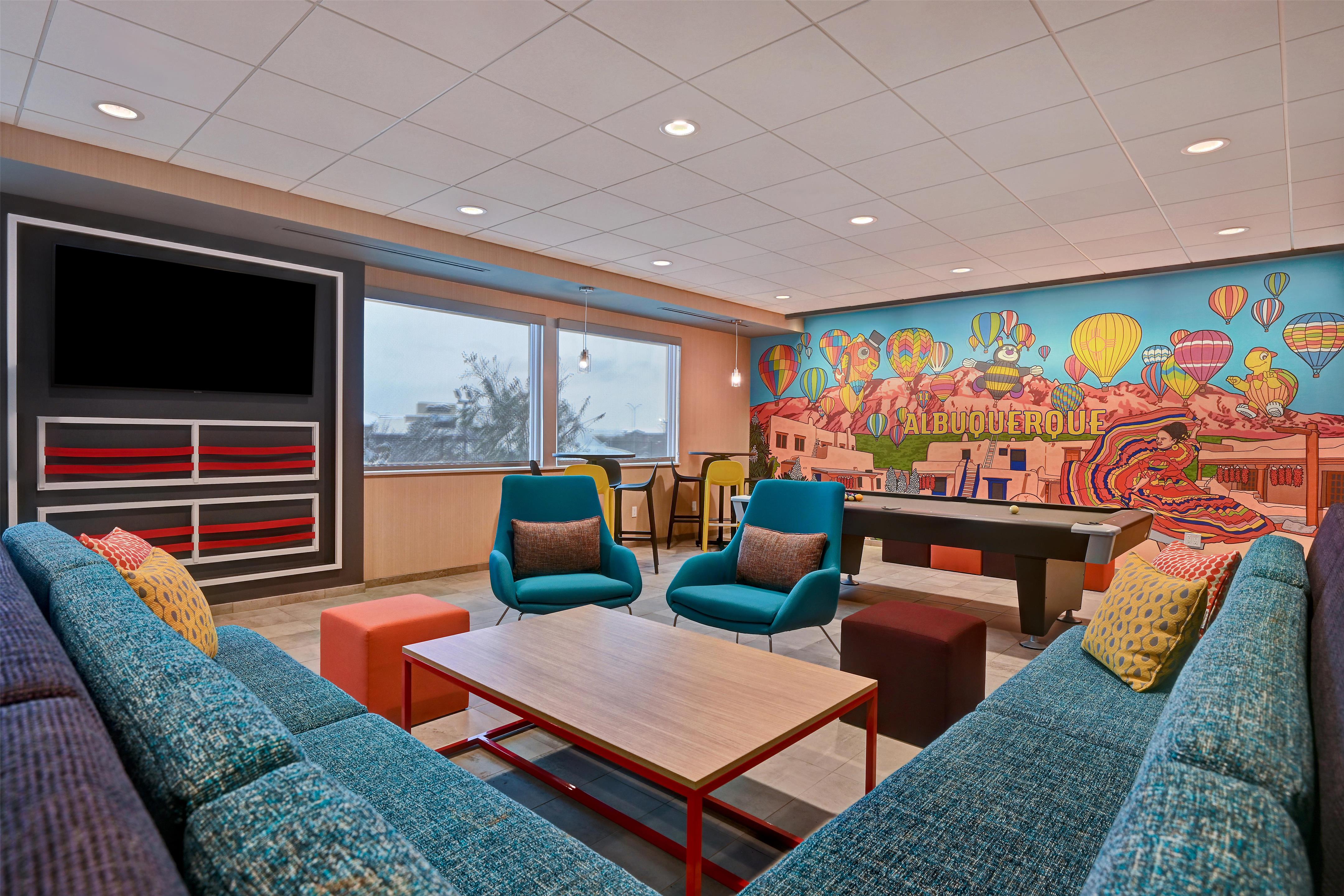Lobby | Tru By Hilton Albuquerque North I-25
