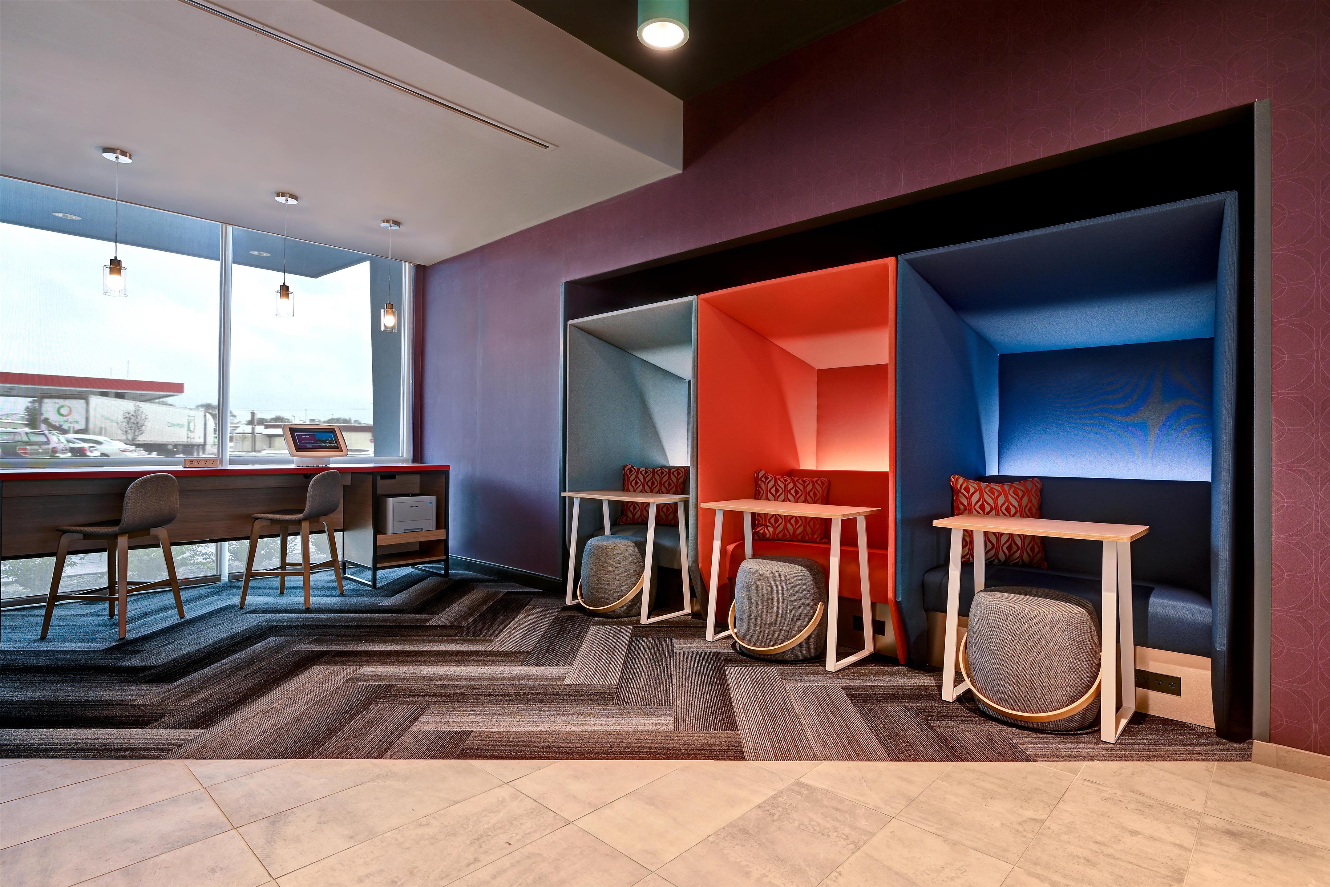 Lobby | Tru By Hilton Albuquerque North I-25