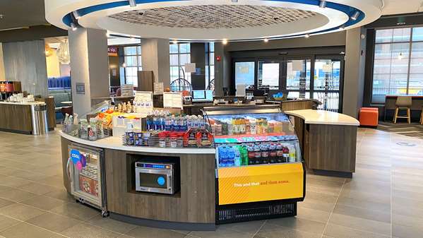 Restaurant - Tru by Hilton Hotel Harbor East Baltimore