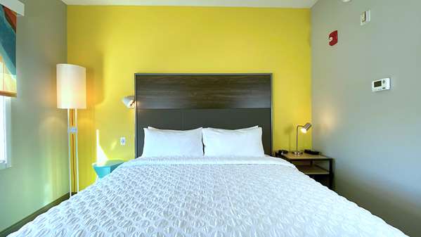  - Tru by Hilton Hotel Harbor East Baltimore