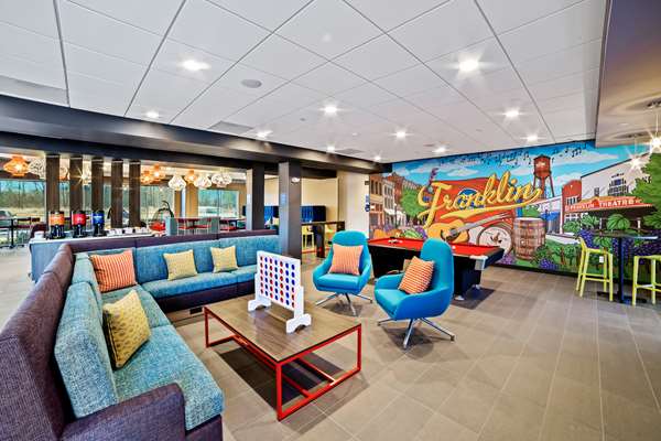  - Tru by Hilton Hotel Cool Springs Franklin - I-65, Exit 65