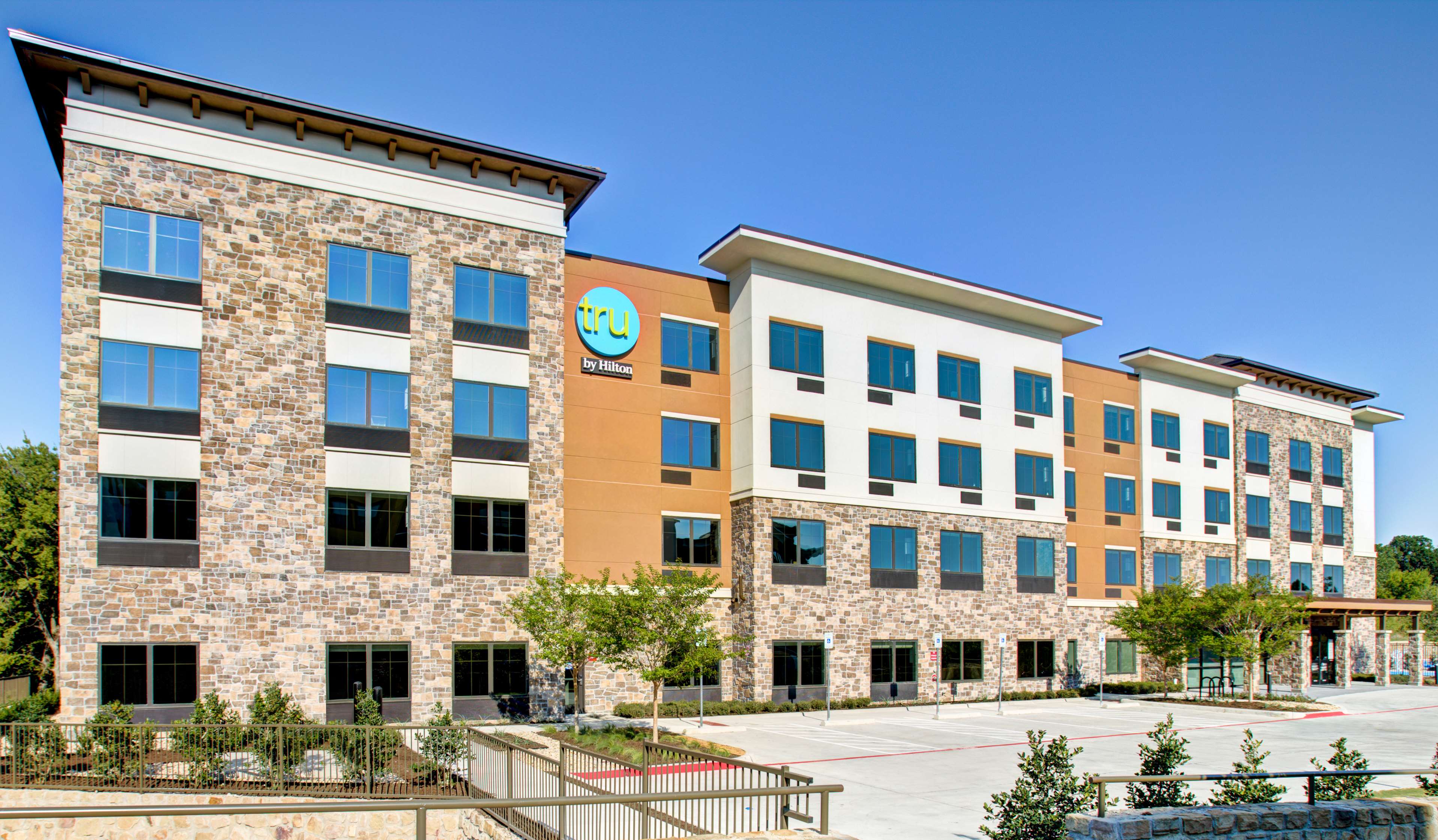 Tru by Hilton Rockwall Dallas
