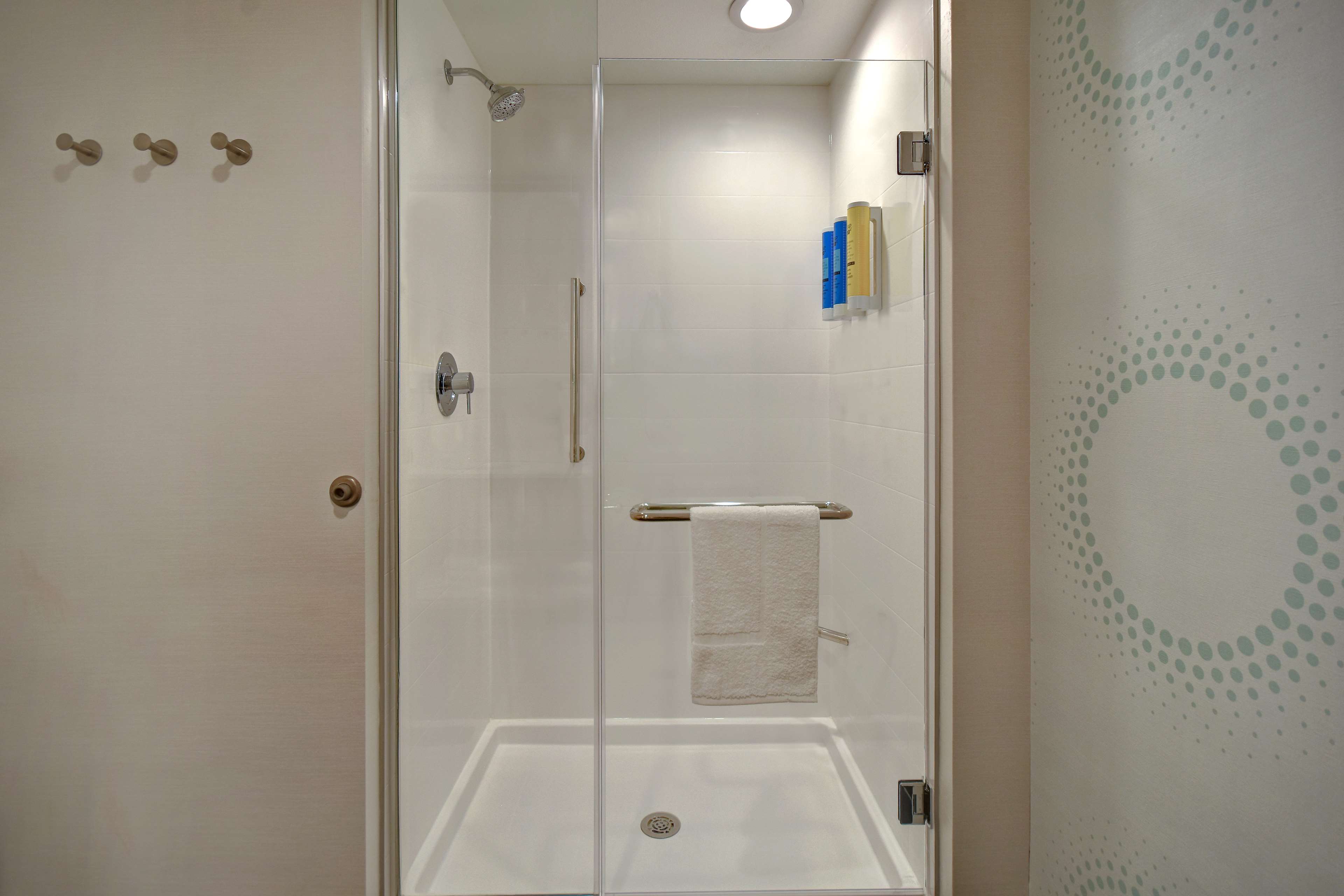 Tru By Hilton Rockwall Dallas, TX Room Type - 1 KING HEARING ACCESSIBLE