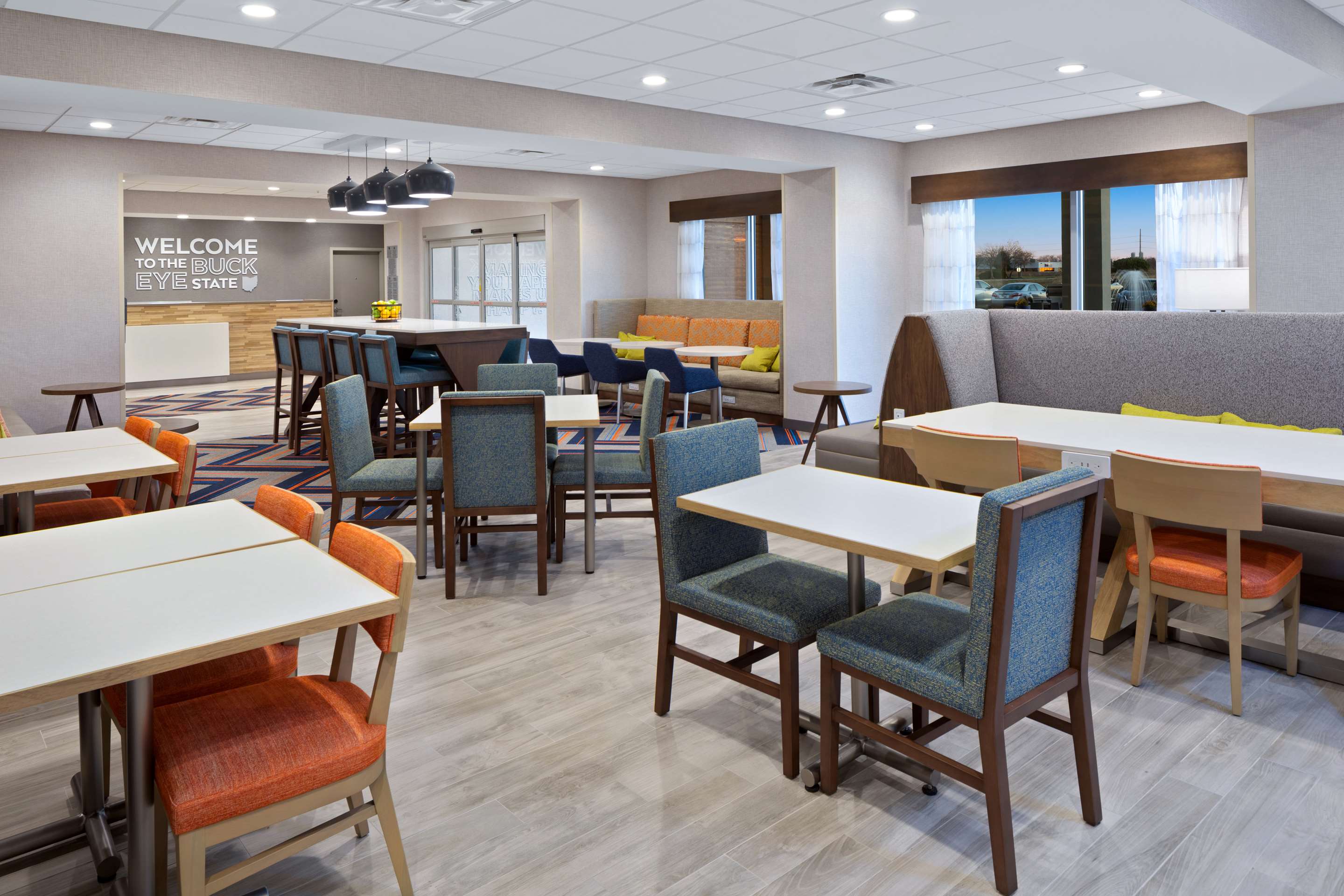 Breakfast Area | Hampton Inn Circleville