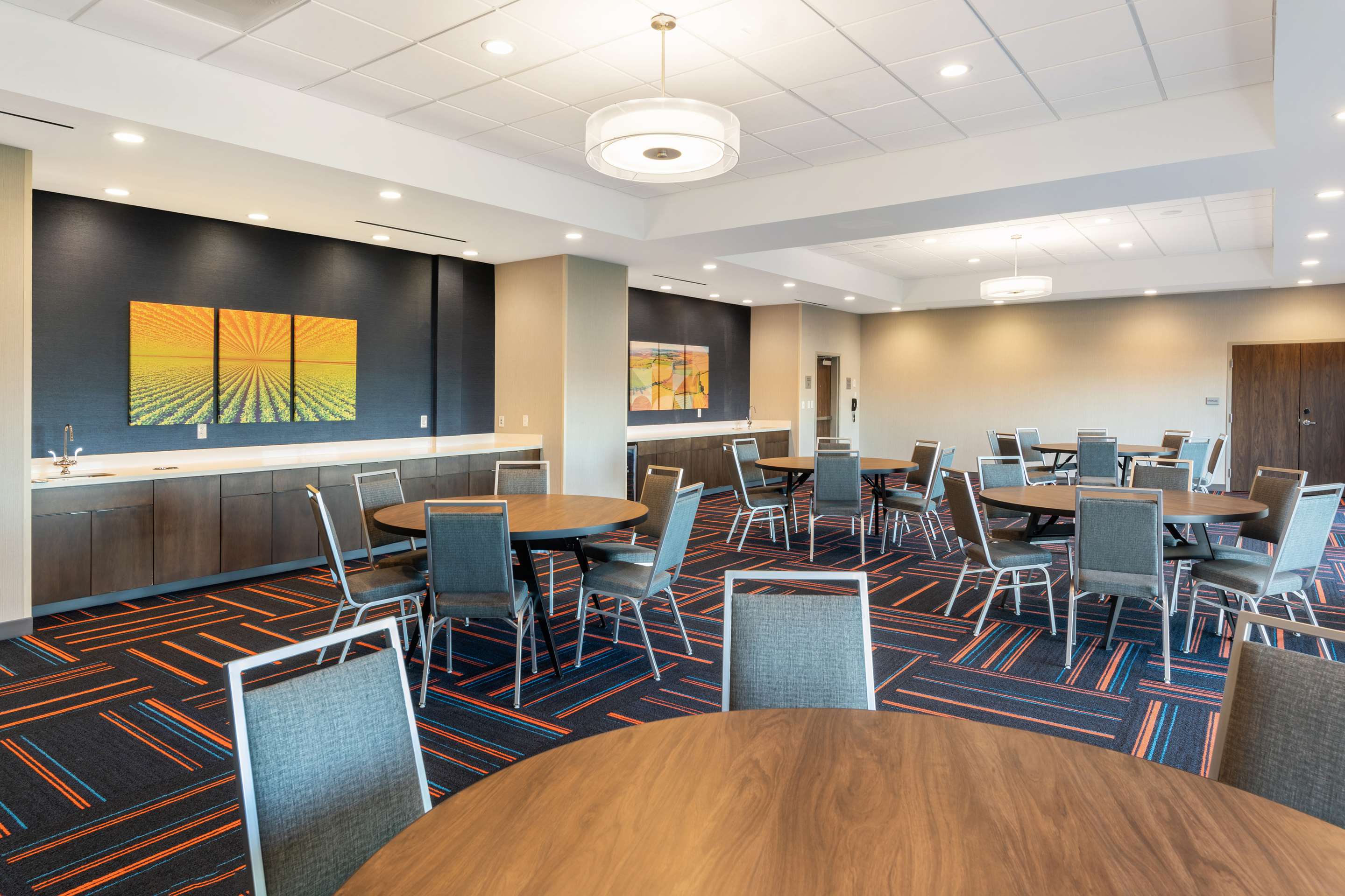 Meeting Room | Hampton Inn Circleville