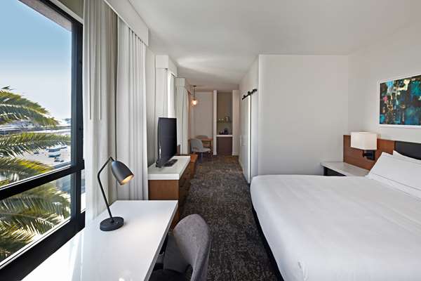  - Fort Sutter Hotel Midtown Sacramento