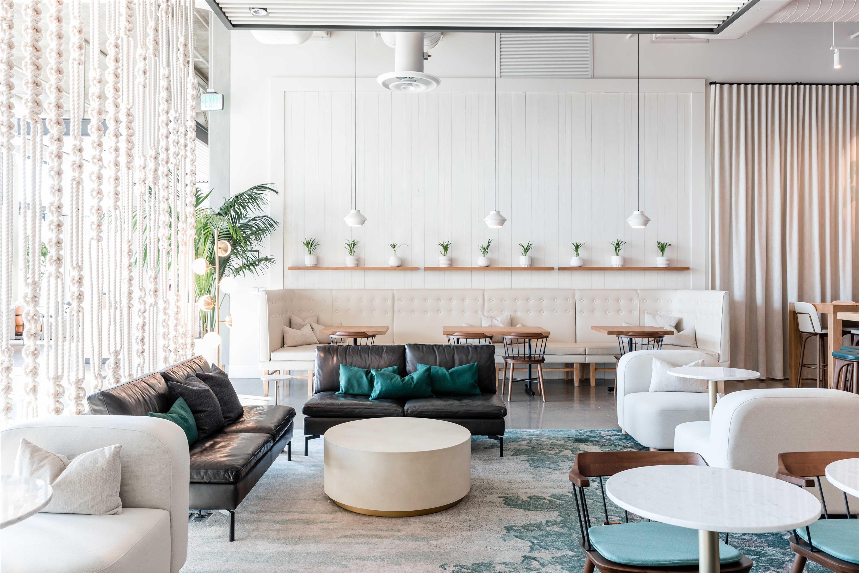 Restaurant | The Fort Sutter Sacramento, Tapestry Collection by Hilton