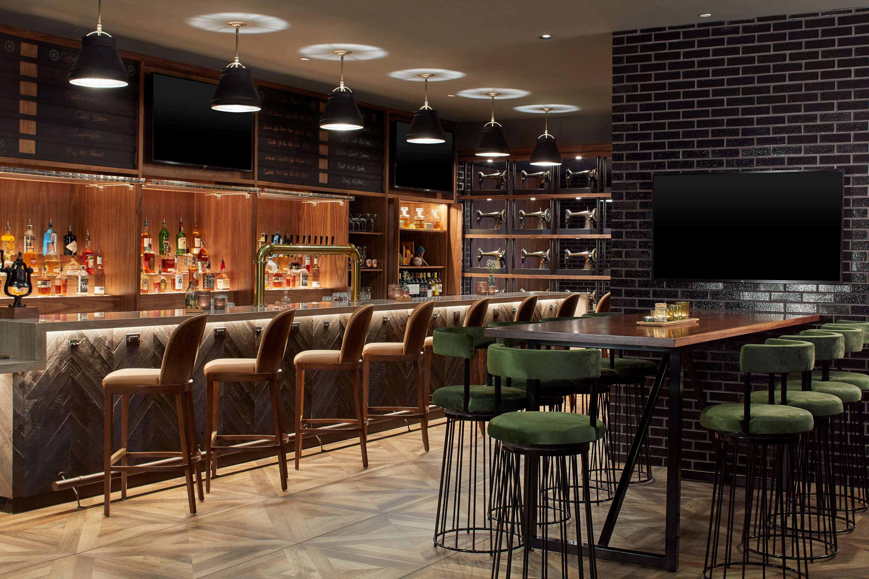 BarLounge | Cumberland House Knoxville, Tapestry Collection by Hilton