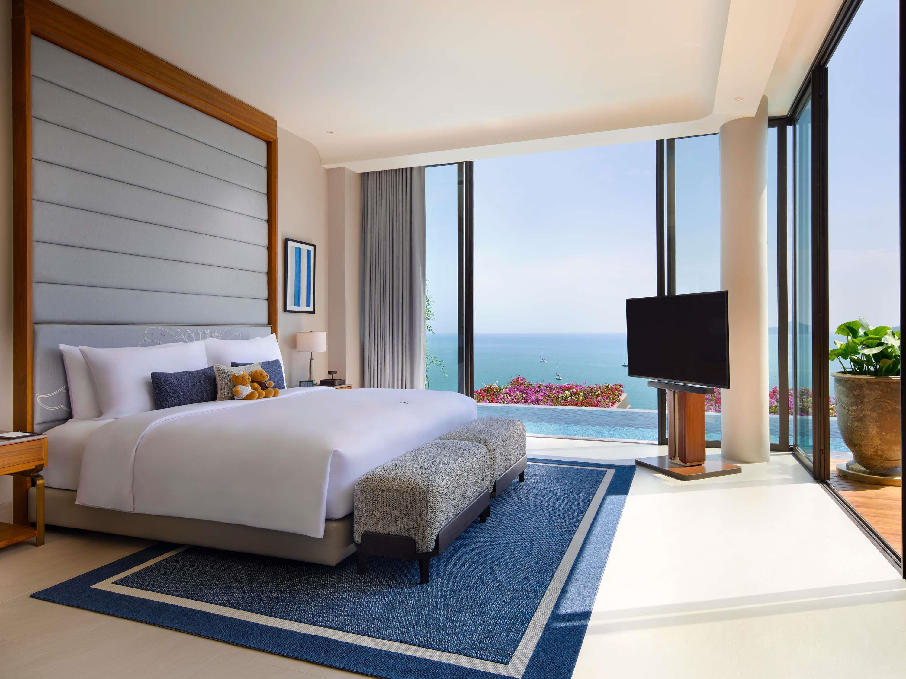 V Villas Phuket - Mgallery Room Type - THREE-BEDROOM EXECUTIVE SEA VIEW VILLA
