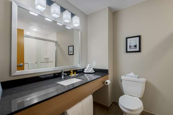  - Best Western Plus Rumford Falls Hotel