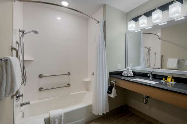  - Best Western Plus Rumford Falls Hotel