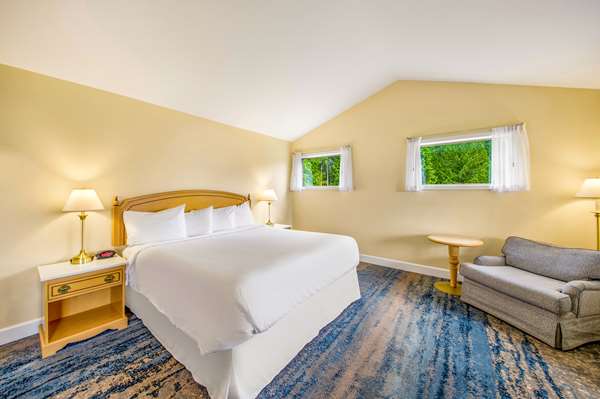 Suite - Kootenay Lakeview Resort Balfour