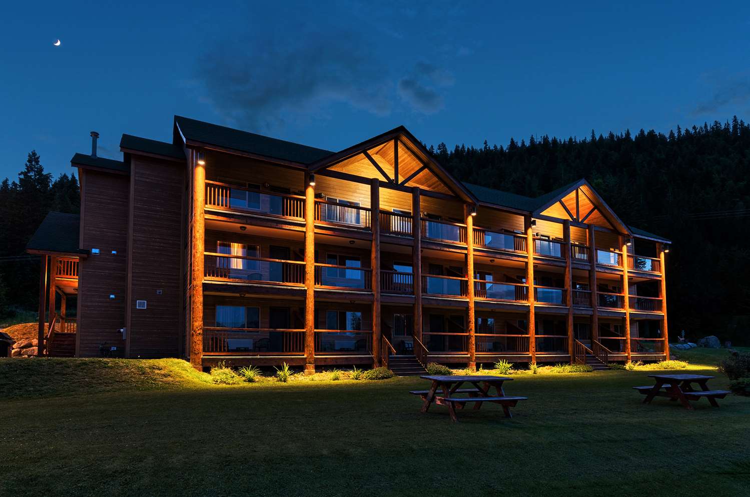 Kootenay Lakeview Resort Balfour, BC See Discounts