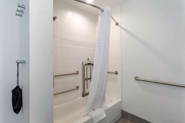  - Comfort Inn & Suites Olive Branch