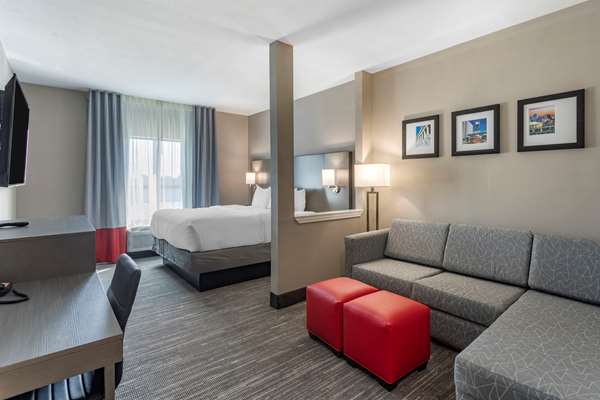 Suite - Comfort Inn & Suites Olive Branch